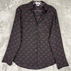 Express Portofino Slim Shirt Womens Small Black Red Lip Print Button Up Blouse